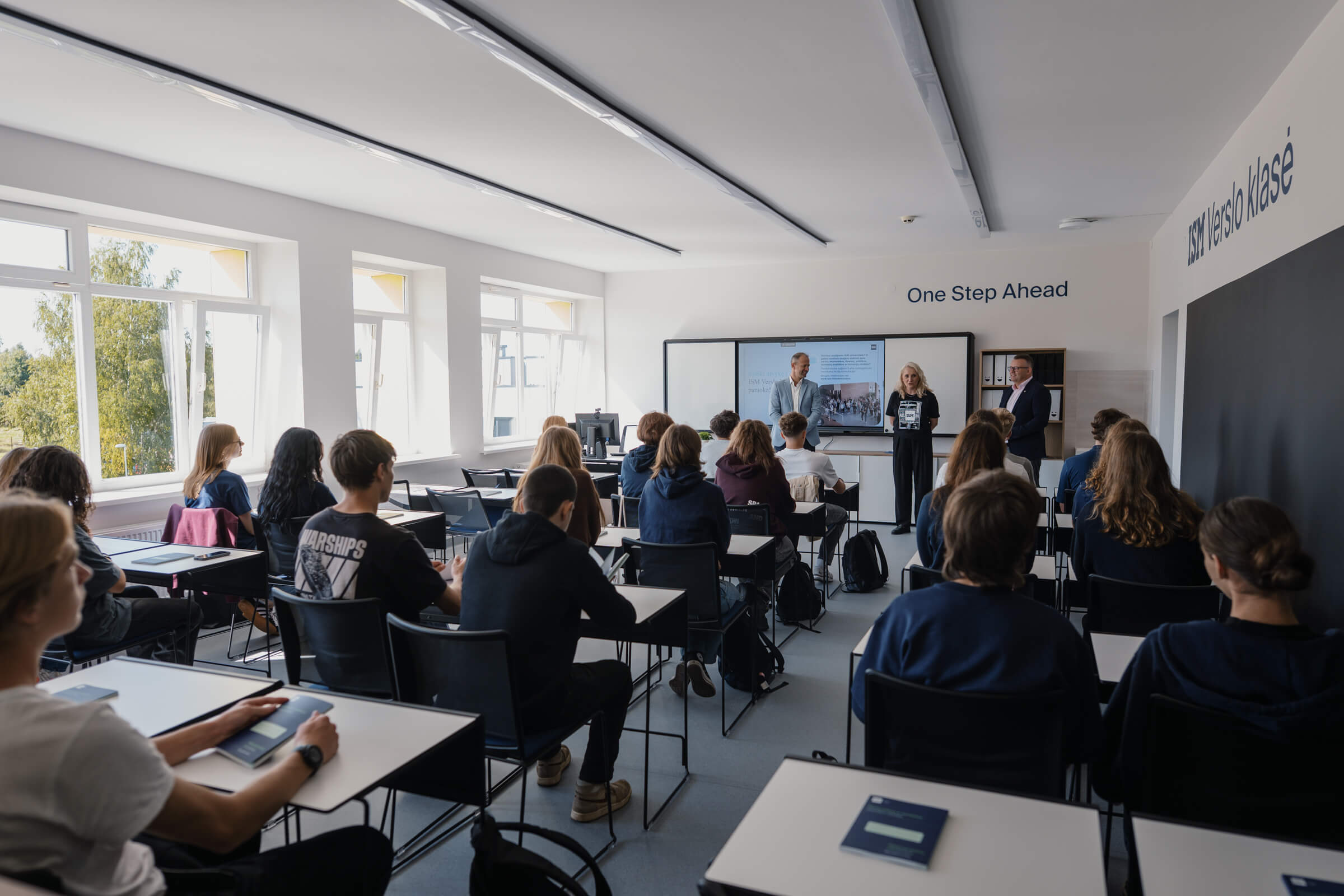 ISM Verslo klasė Riešės gimnazijoje