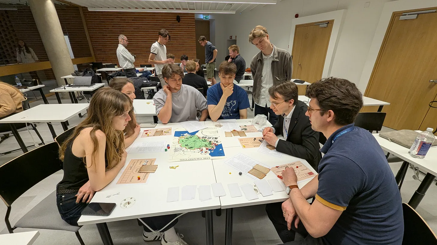 ISM Wargaming, XV a. politikos dėlionės