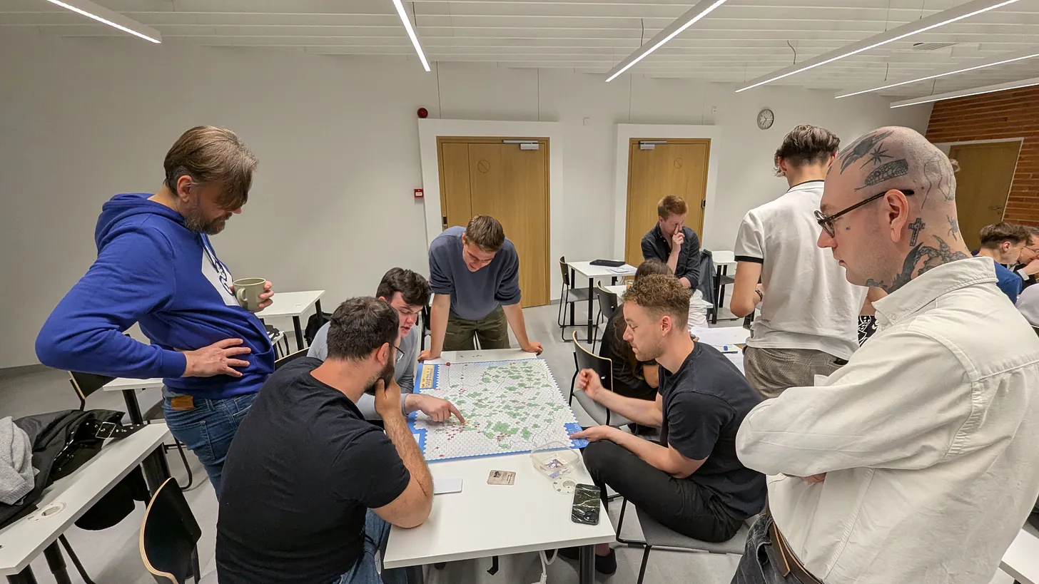 ISM Wargaming, dienos štabas