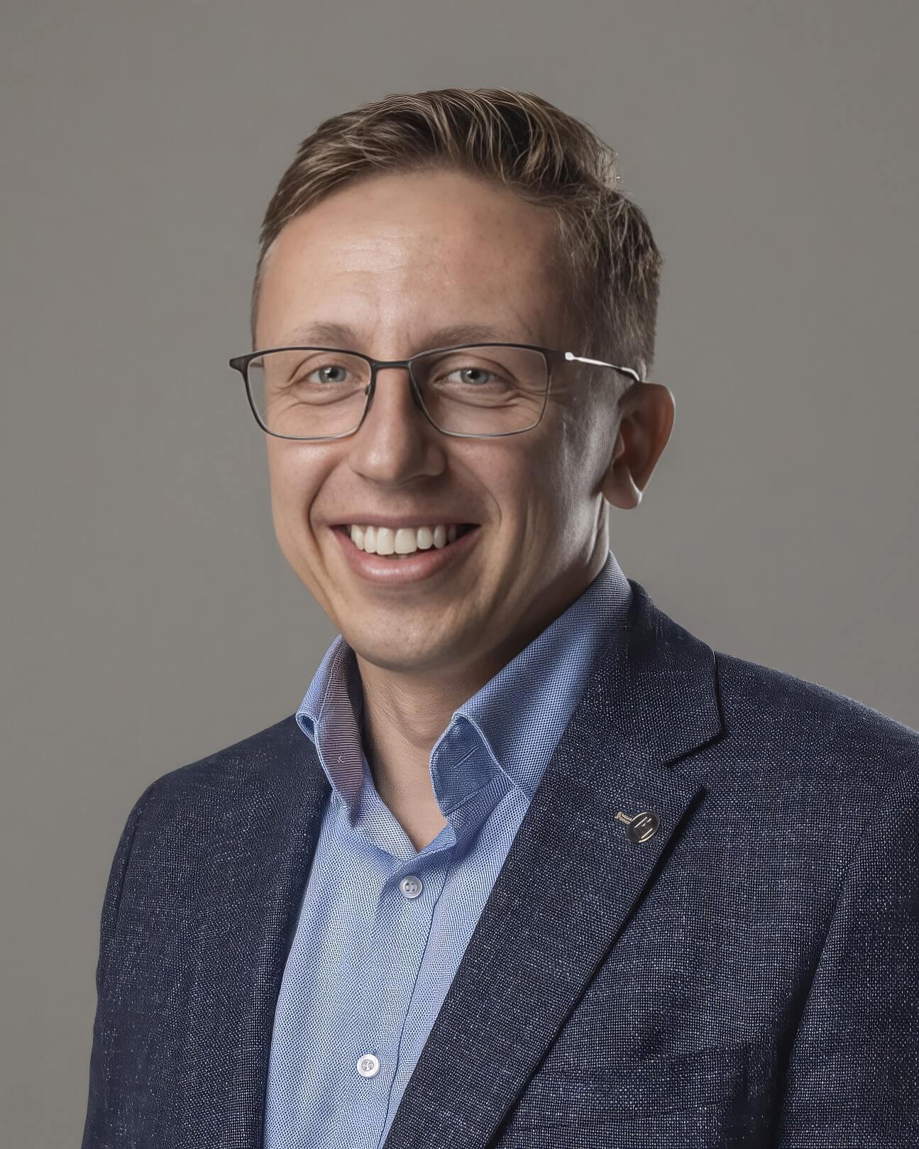 Ovidijus Jalonskis, ISM alumnas