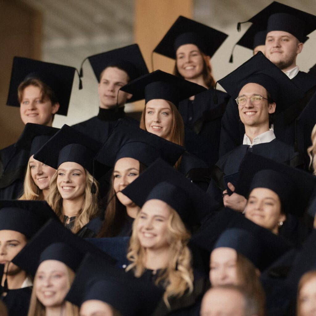 Stojimai, LAMA BPO pildymas, ISM studijos, bakalauras